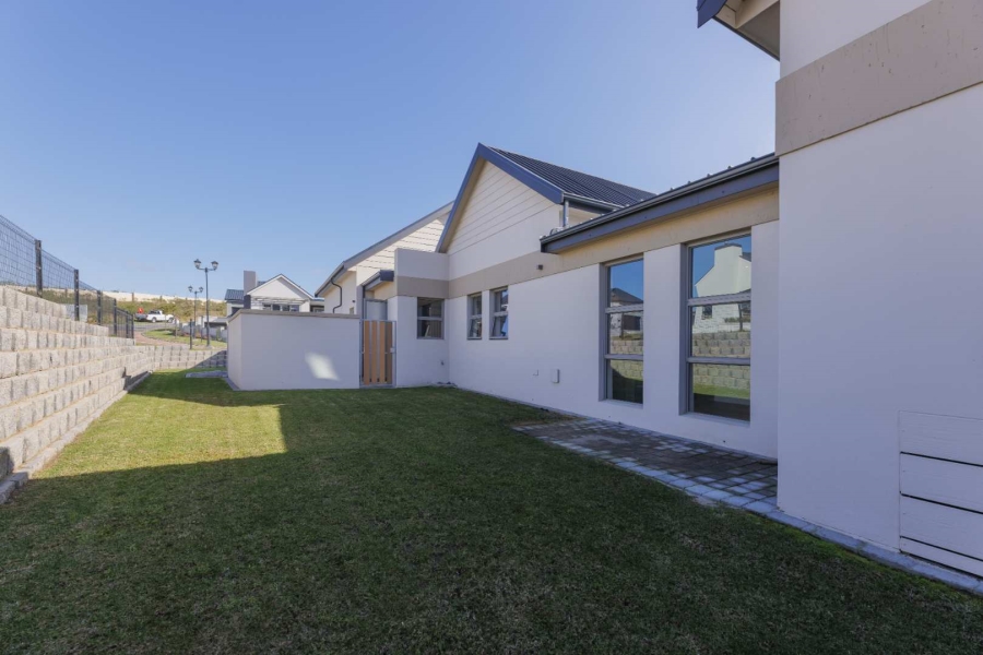 4 Bedroom Property for Sale in Kingswood Golf Estate Western Cape
